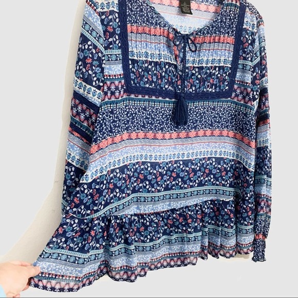 Design365  Bohemian Tunic Blouse floral flowy casual top Saksoff5th  size L - Picture 4 of 10